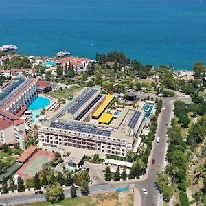 Crystal De Luxe Resort & Spa